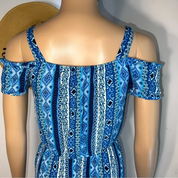 Xrtaordinary, XL, juniors, blue,black,white, geometric print, cold shoulder lace - Picture 6 of 10